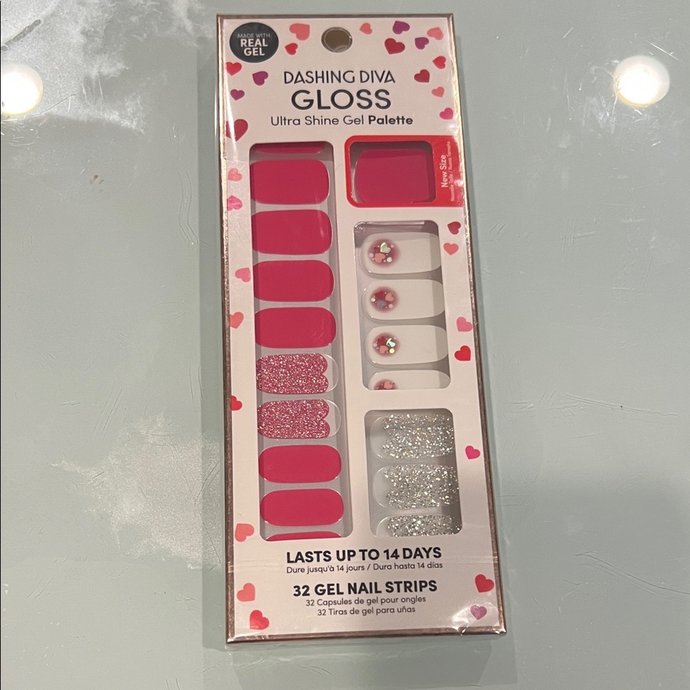Dashing Diva Gloss Gel Palette - Bold Pink and Glittering Silver